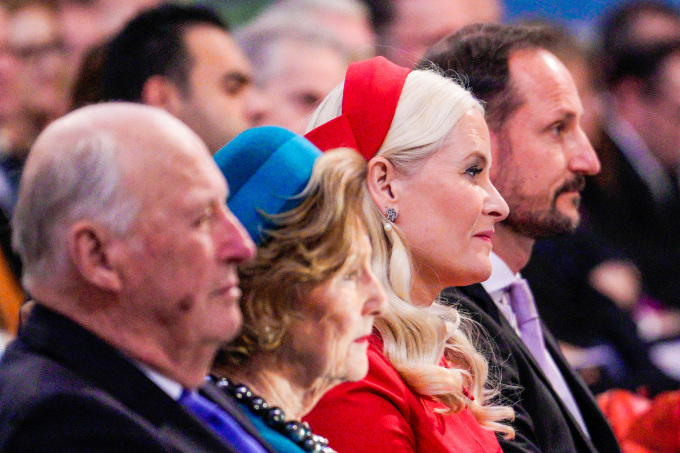 King Harald, Queen Sonja, Crown Princess Mette-Marit and Crown Prince Haakon at the Nobel Peace Prize award ceremony in Oslo City Hall. Photo: Javad Parsa / NTB